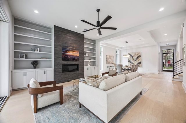 2205 North Boulevard, Houston, TX 77098