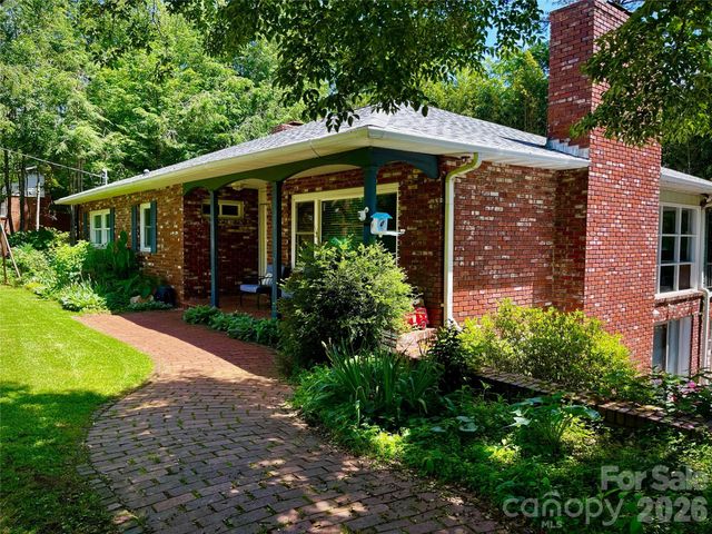 36 Clarendon Road, Asheville, NC 28806