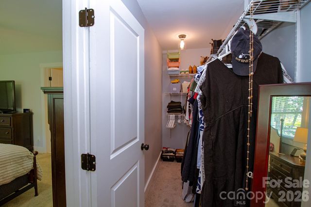 36 Clarendon Road, Asheville, NC 28806