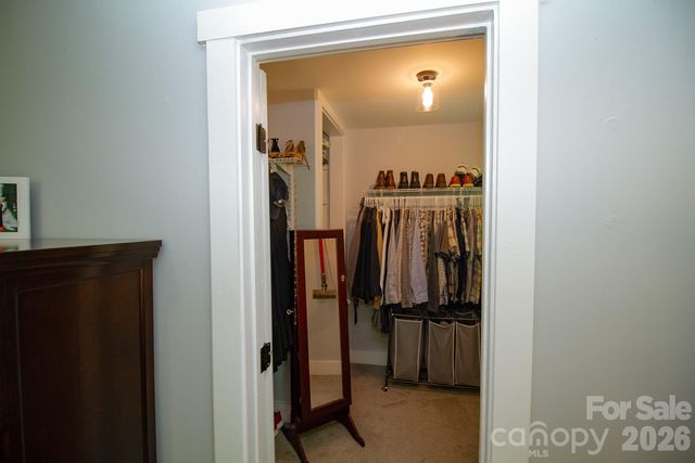 36 Clarendon Road, Asheville, NC 28806