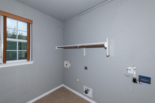 184 Tulip CV, Kyle, TX 78640