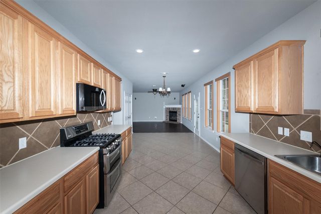 184 Tulip CV, Kyle, TX 78640