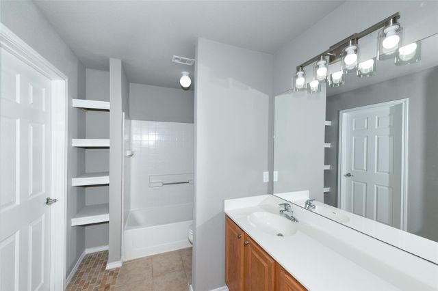 184 Tulip CV, Kyle, TX 78640