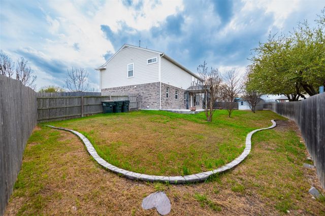 184 Tulip CV, Kyle, TX 78640