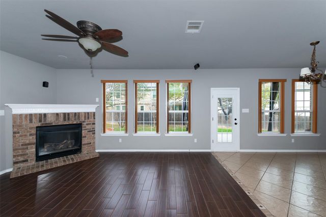 184 Tulip CV, Kyle, TX 78640