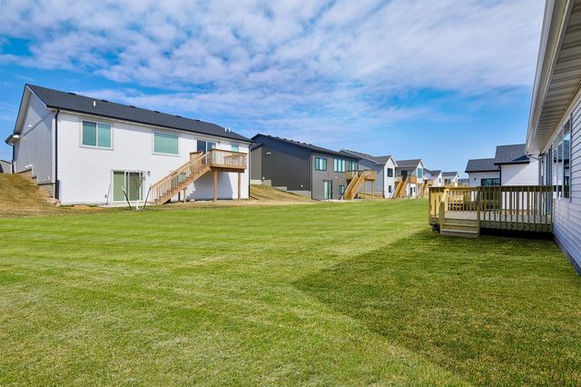 9443 Emilia Lane, West Des Moines, IA 50266