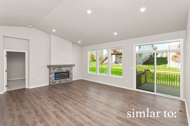 9443 Emilia Lane, West Des Moines, IA 50266