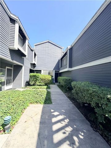 25645 Pine Creek 28, Wilmington, CA 90744