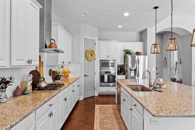 1001 SONESTA AVENUE, Brandon, FL 33511