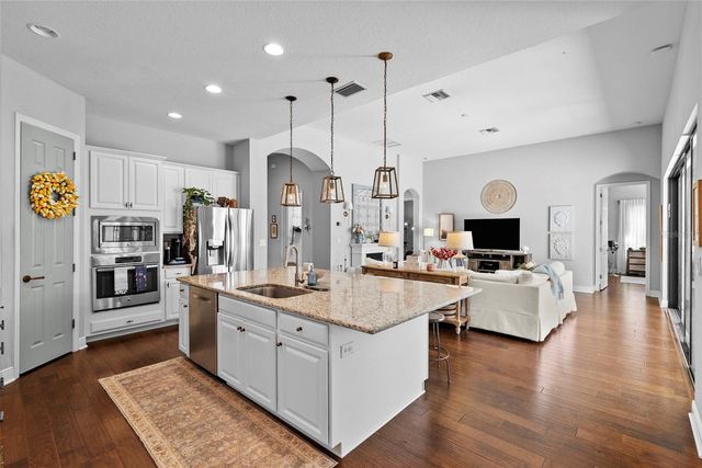 1001 SONESTA AVENUE, Brandon, FL 33511