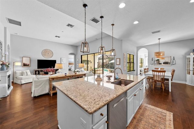 1001 SONESTA AVENUE, Brandon, FL 33511