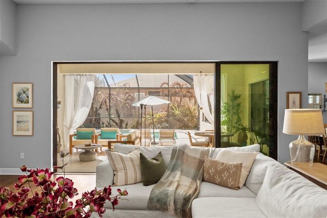 1001 SONESTA AVENUE, Brandon, FL 33511