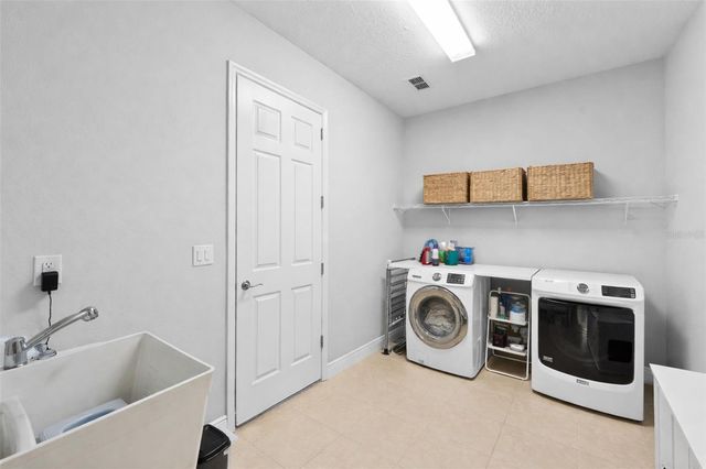 1001 SONESTA AVENUE, Brandon, FL 33511