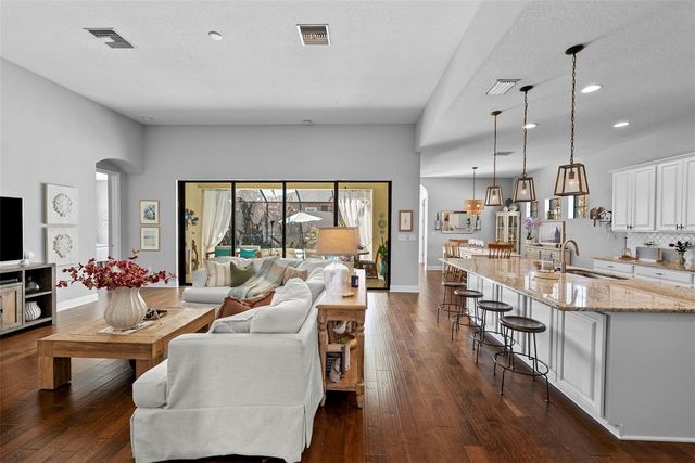 1001 SONESTA AVENUE, Brandon, FL 33511