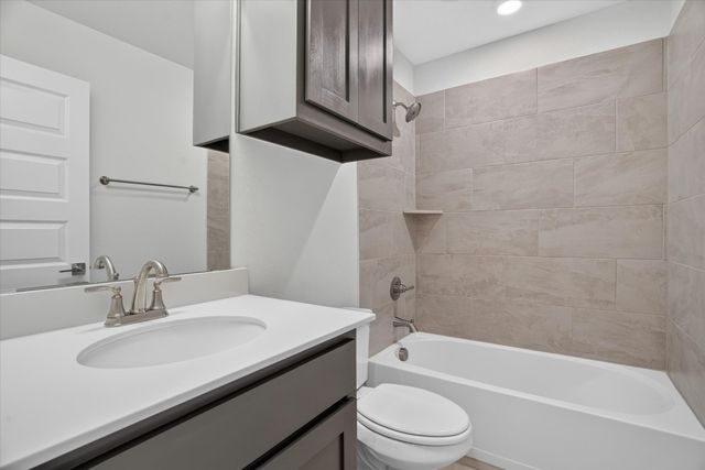 1422 Quail Creek Drive, Cleburne, TX 76033