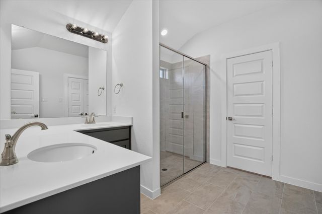 1422 Quail Creek Drive, Cleburne, TX 76033