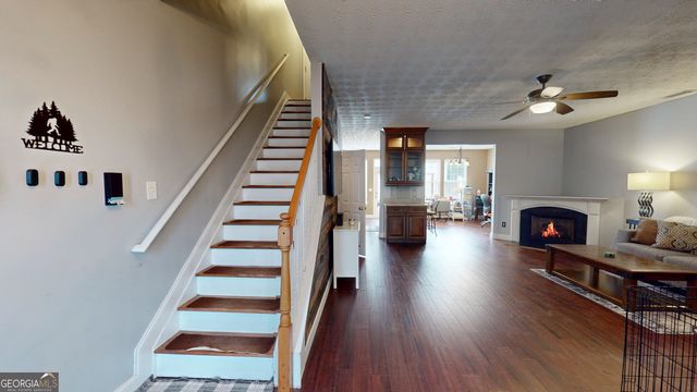 1511 Paramount Lane, Sugar Hill, GA 30518