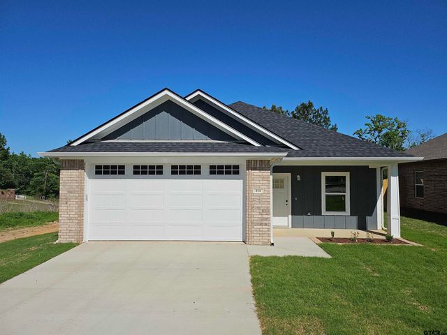 614 N COMMERCE, Overton, TX 75684