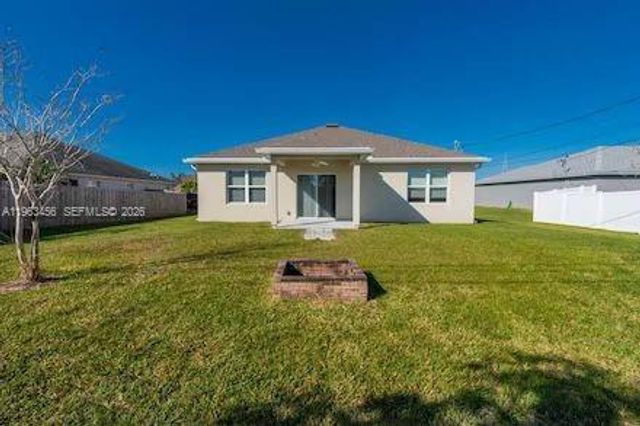 1781 SW Cinema St, Port St. Lucie, FL 34953