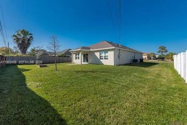 1781 SW Cinema St, Port St. Lucie, FL 34953