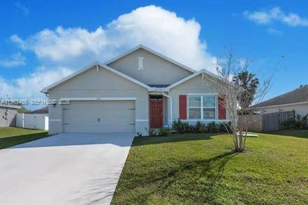 1781 SW Cinema St, Port St. Lucie, FL 34953