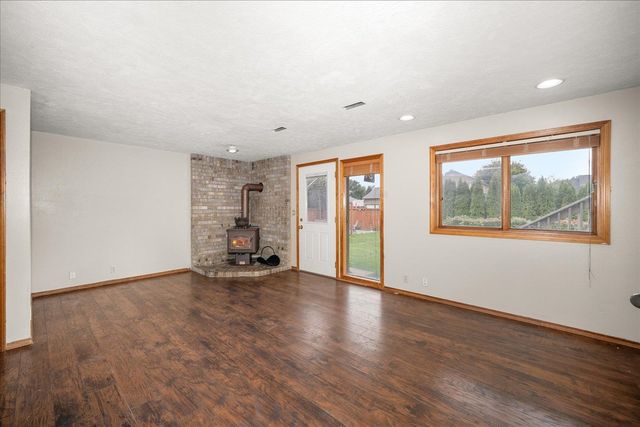 3808 S Loretta Dr, Spokane Valley, WA 99206