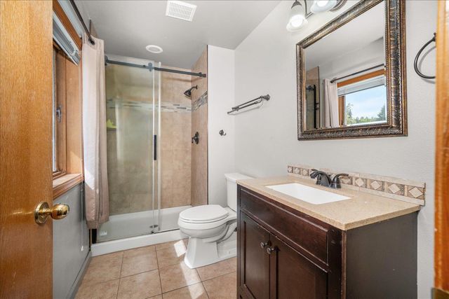 3808 S Loretta Dr, Spokane Valley, WA 99206
