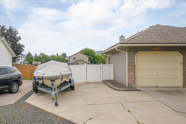 3808 S Loretta Dr, Spokane Valley, WA 99206