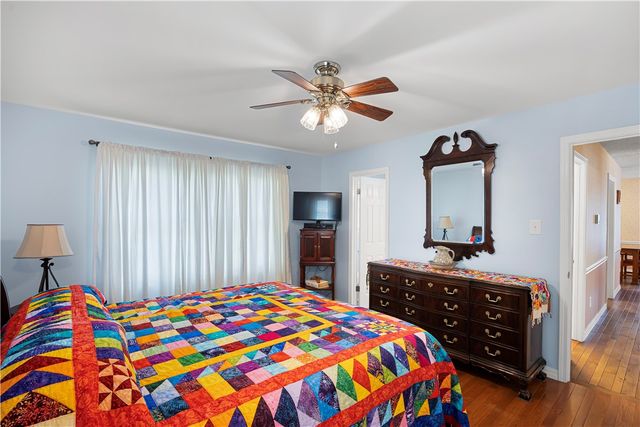 832 Hide-A-Way Lane, London, AR 72847