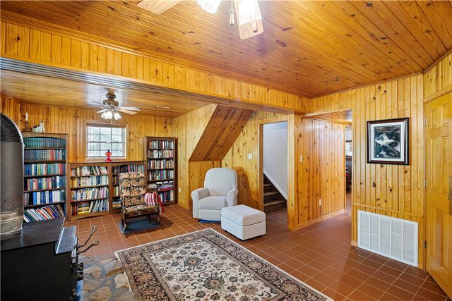 832 Hide-A-Way Lane, London, AR 72847