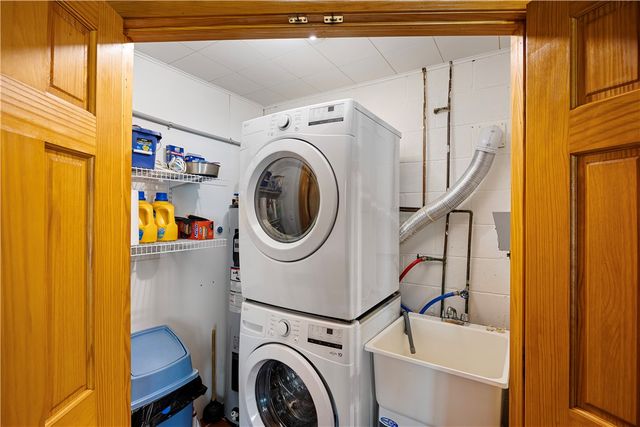 832 Hide-A-Way Lane, London, AR 72847