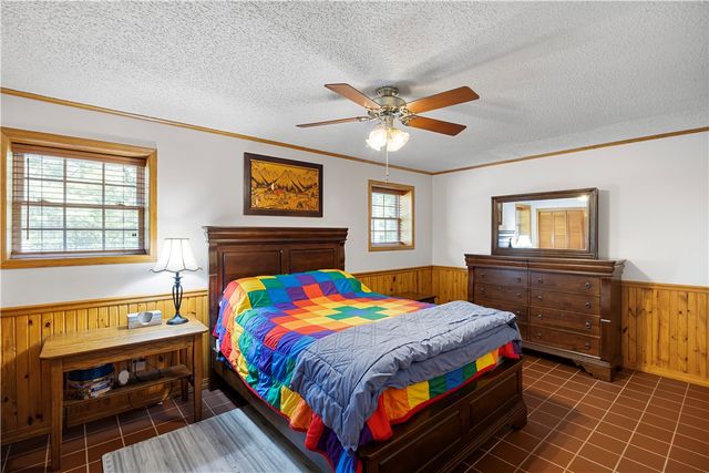 832 Hide-A-Way Lane, London, AR 72847