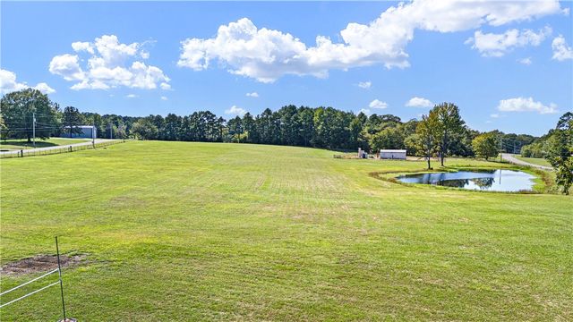 832 Hide-A-Way Lane, London, AR 72847