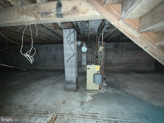 570 MULLEN HOLLOW RD, Birdsboro, PA 19508