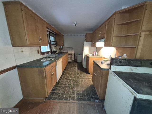 570 MULLEN HOLLOW RD, Birdsboro, PA 19508