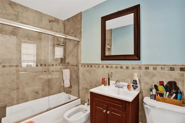 1534 Palancia Avenue, Coral Gables, FL 33146