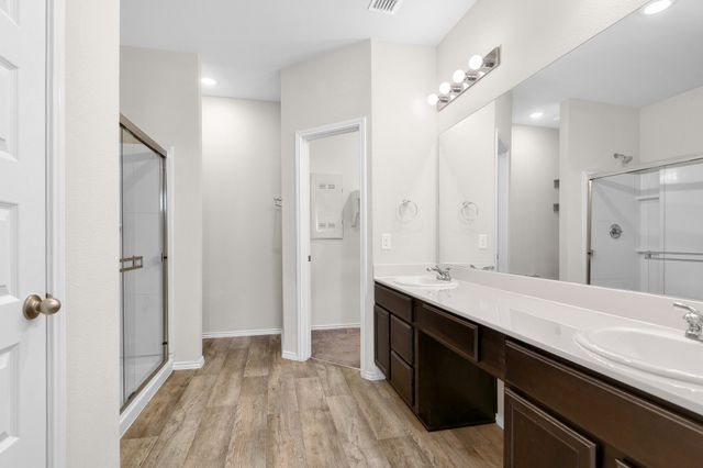 813 Billups Drive, Van Alstyne, TX 75495