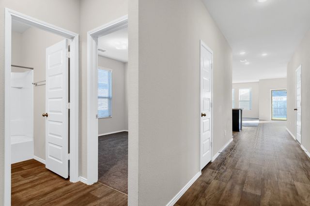 813 Billups Drive, Van Alstyne, TX 75495