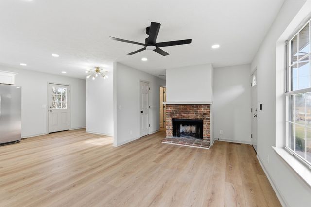 1264 Tuckahoe Dr, Nashville, TN 37207