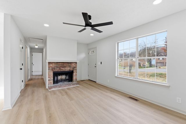 1264 Tuckahoe Dr, Nashville, TN 37207