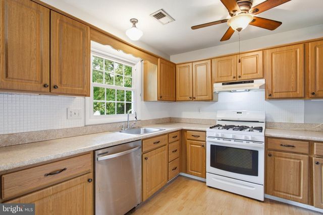 909 FOWLER CT, Waldorf, MD 20602