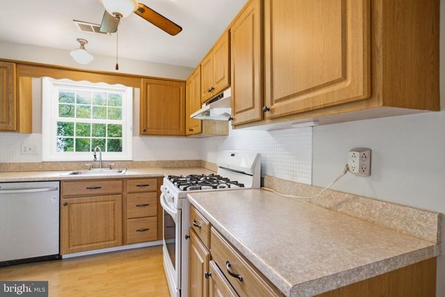 909 FOWLER CT, Waldorf, MD 20602