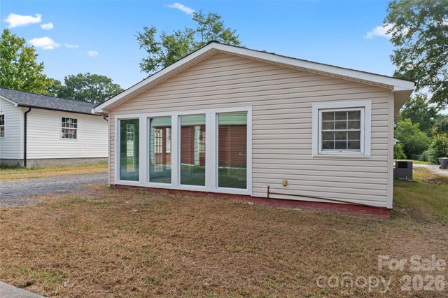 2909 Glendale Avenue, Kannapolis, NC 28081