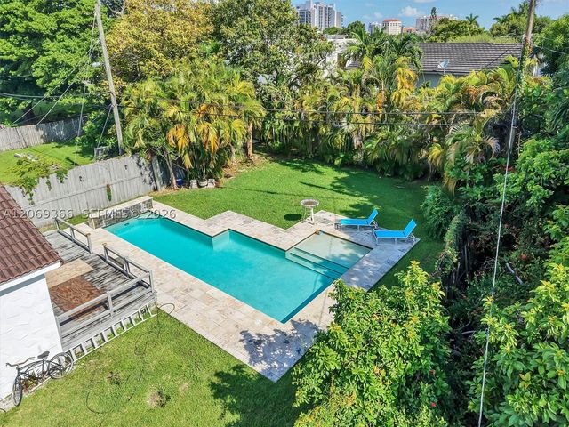 3605 SW 18th Ter, Miami, FL 33145