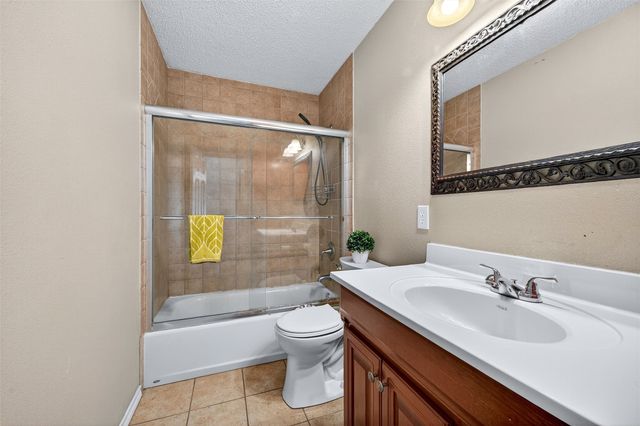 606 S Gordon Street, Sherman, TX 75092