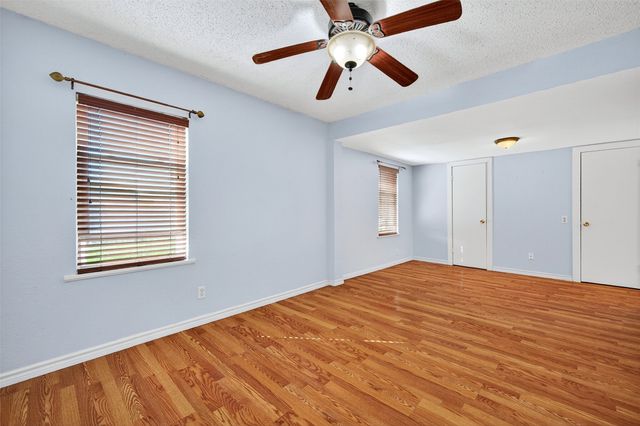 606 S Gordon Street, Sherman, TX 75092