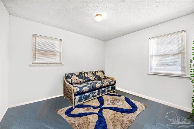 3060 Safronia Shores Rd, Navarre, FL 32566