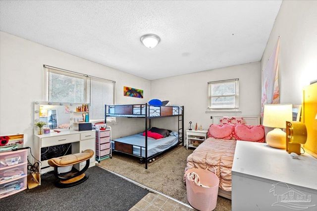 3060 Safronia Shores Rd, Navarre, FL 32566