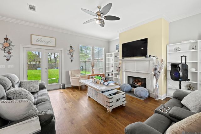 7246 Marshall Bond Dr, Zachary, LA 70791