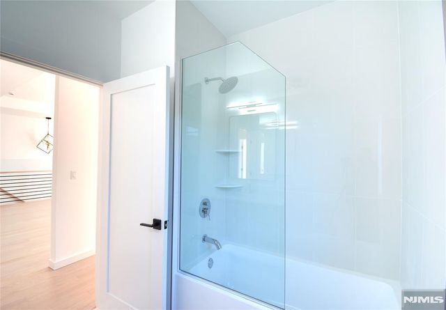 35 Henry Avenue 2nd Floor, Palisades Park, NJ 07650